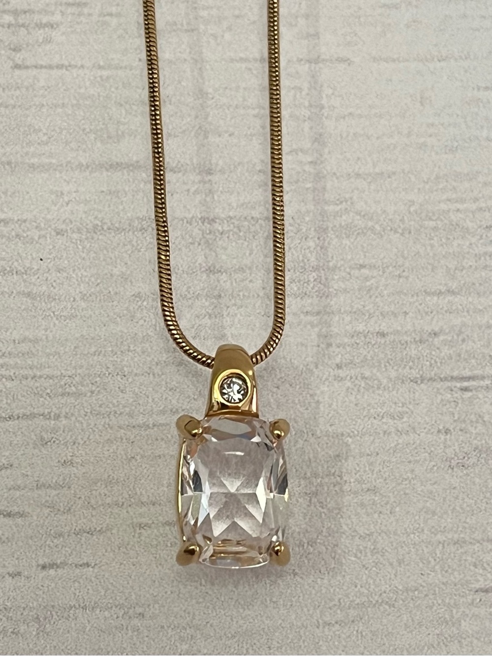 Swarovski gold-tone elongated cushion-cut crystal pendant necklace 15”17.5” - Picture 15 of 15